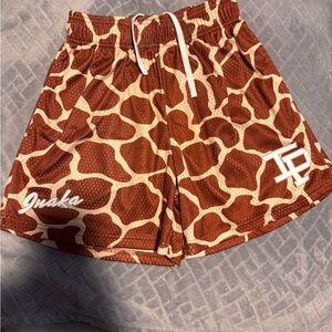 Inaka Power Shorts - Giraffe print size Small
